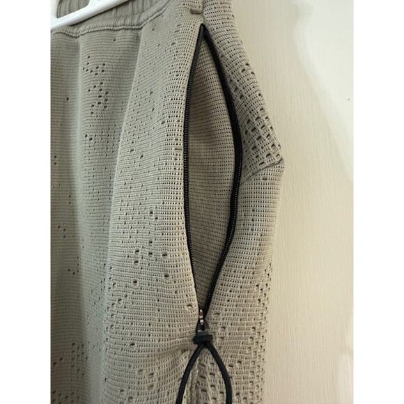 Nike A.P.S. Men's Therma-FIT Versatile Jogger/Athletic Pants - Size Med. - Picture 5 of 16